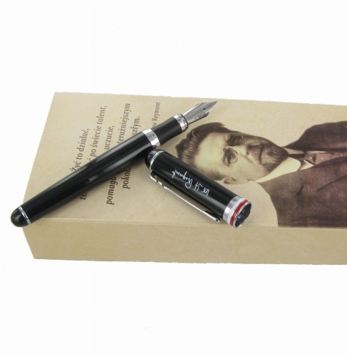 Duke Raymont silver on box 315 opened.jpg