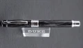 duke 932 pioro czarne.png