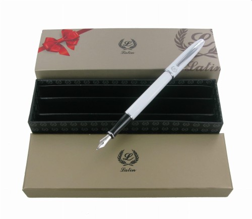 Latin 606 Biały1.jpg