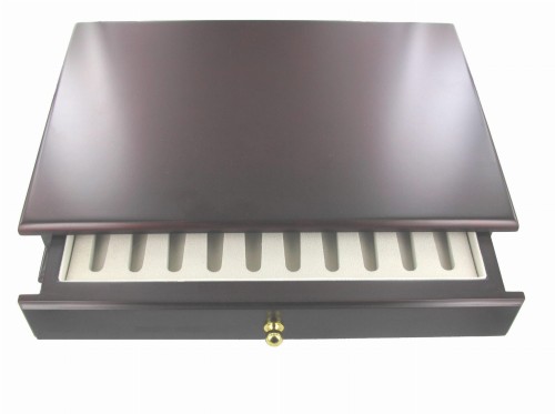 Duke Prestige wooden box for 20.jpg